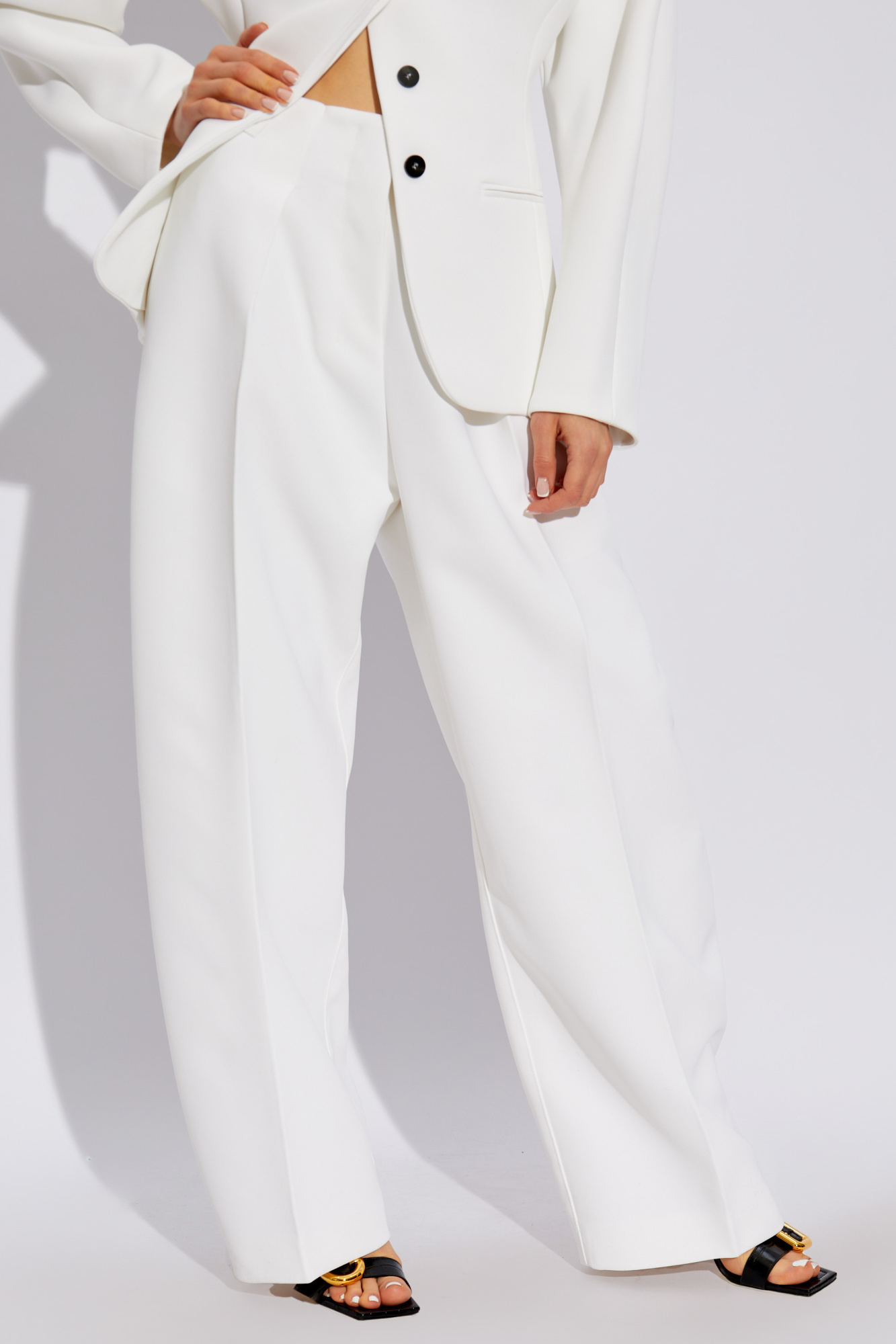 Jacquemus Pants with pleats 'Ovalo' | Women's Clothing | Vitkac